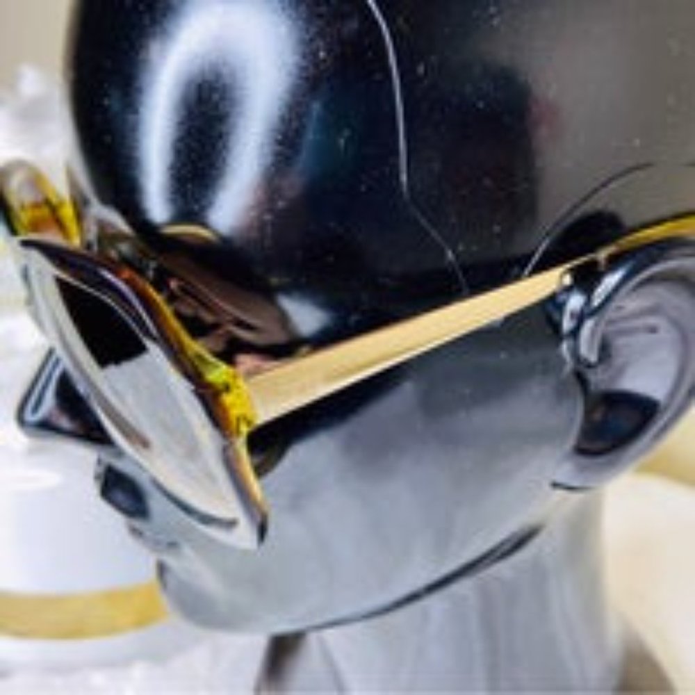 Tory Burch Sunglasses - Picture 2 of 10